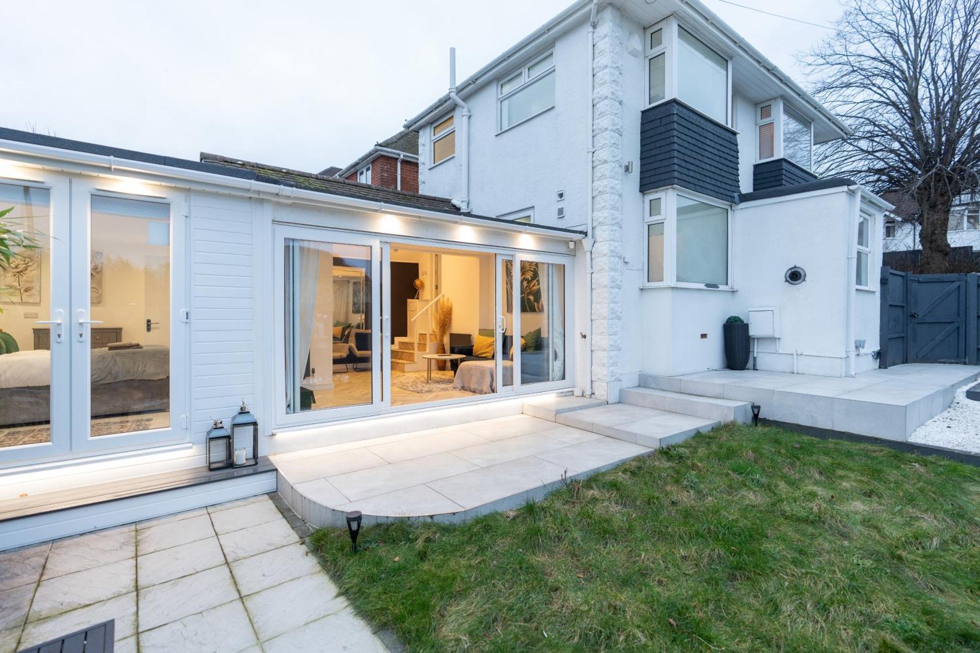 Estwood - Gated House Villa Southampton Exterior photo